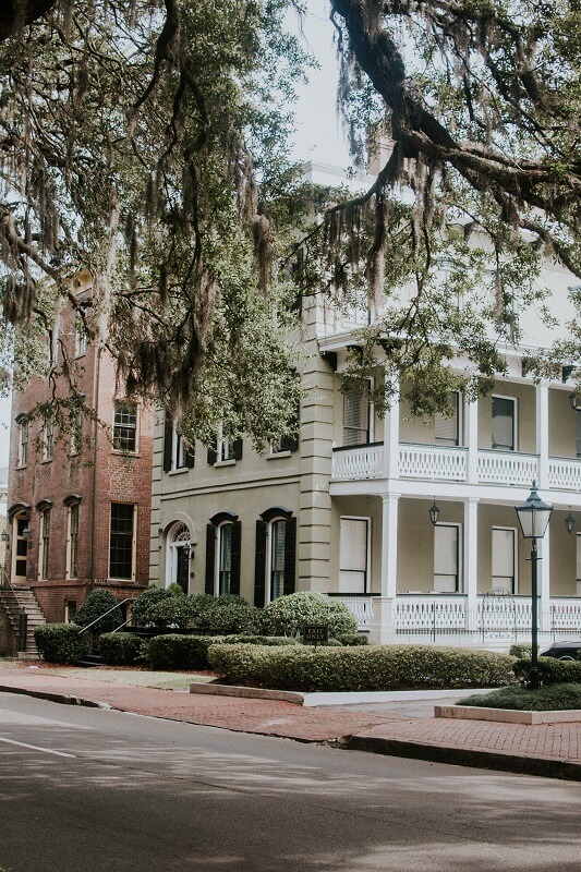 USA travel wish list - visit the Antebellum and plantation homes of Charleston and Savannah